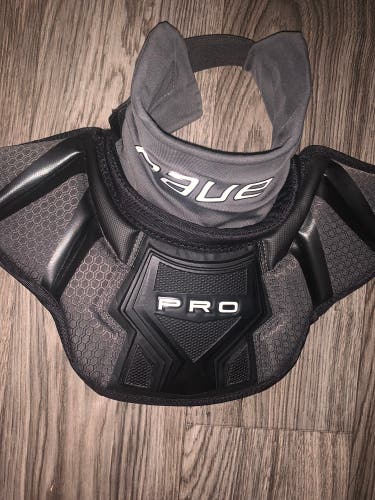 Bauer Pro Goalie Neck Guard