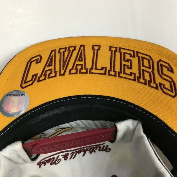 Cleveland Cavaliers Mitchell & Ness Snapback Hat Cap Logo