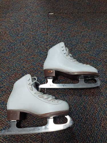 Used Riedell Figure Skates Size 1