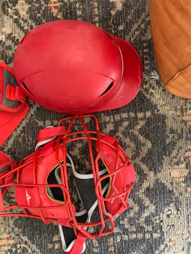 Used All Star FM25LUC Catcher's Mask