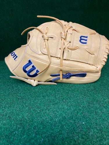 Pitcher's 12.5" A2000 Baseball Glove