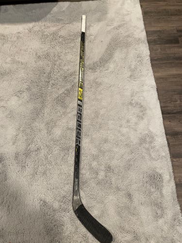 Senior Left Hand Supreme 2S Pro Hockey Stick