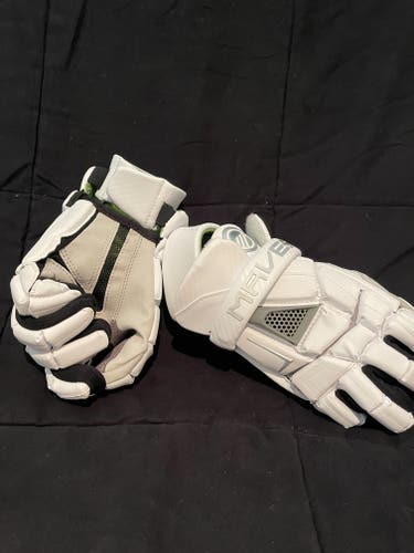 Brand New Player's Maverik M5 Lacrosse Gloves 13" (L)