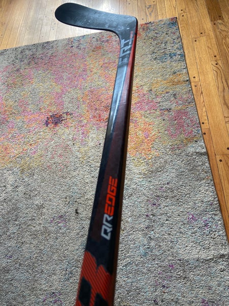 Senior Left Hand Toe Pattern Pro Stock Covert QR Edge Hockey Stick