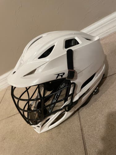 WHITE CASCADE LACROSSE MENS HELMET CASCADE R