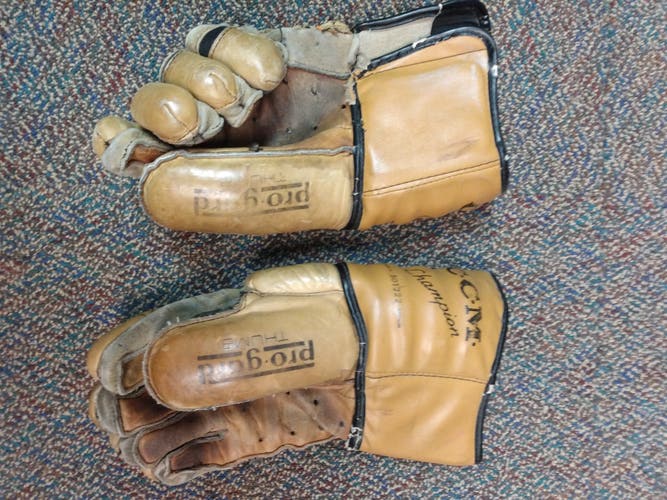 Used CCM Gloves
