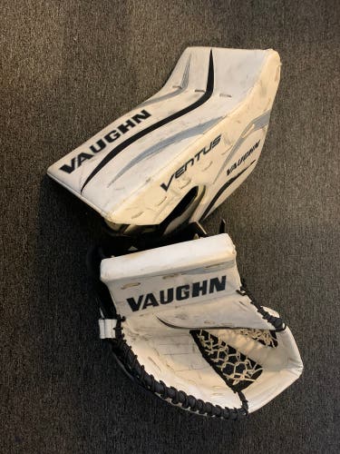 Vaughn Ventus Glove and Blocker Set- Junior Black/White/Silver