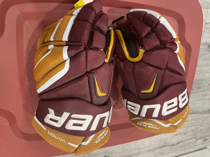 NCAA BAUER SENIOR 13” VAPOR X100 Custom HOCKEY GLOVES