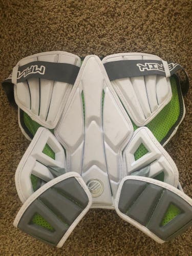 Used Medium Maverik Chest Pads