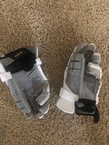 Used Player's Nike 11" Lacrosse Gloves