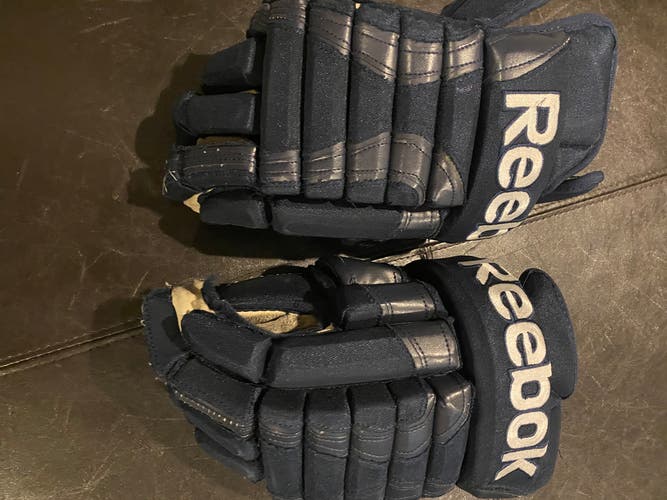 Used Reebok 852 Gloves 15"