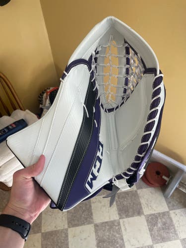 CCM Custom EF5 Glove