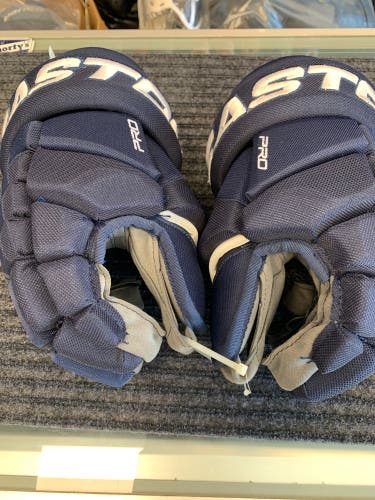 Easton 13" Pro 4 Roll Gloves
