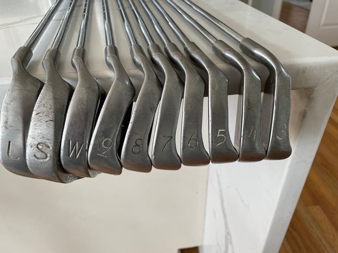 Ping ISI Nickel 3-LW- including Sand Wedge. Righthanded Black Dot Stiff Used