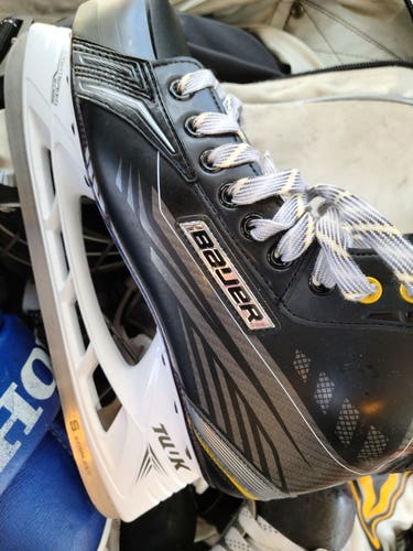 Senior  Like New Bauer Supreme 160 Hockey Skates Regular Width Size 10