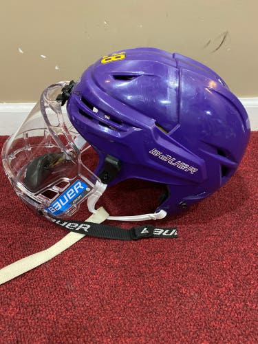 Bauer Pro Stock Re-Akt 95 Size Medium Helmet Item#MNKH28