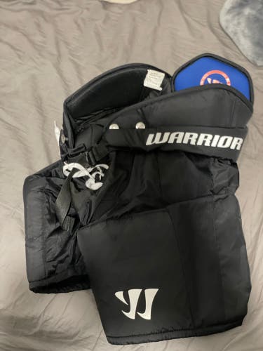 Youth Large Warrior Covert QRE Hockey Pants