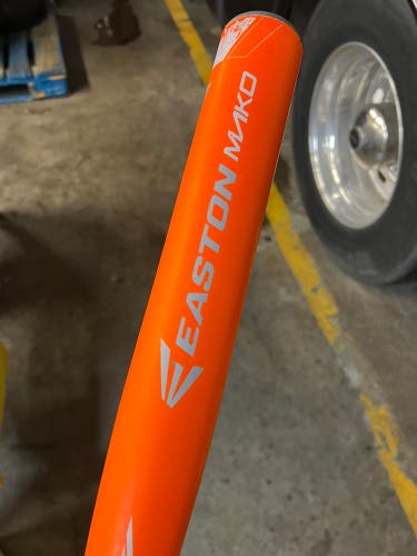 SMOKING HOT!!!! Easton mako. 31/20