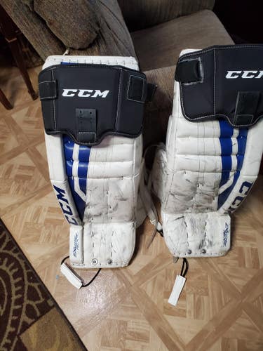 Used 33" CCM Extreme Flex 760 Goalie Leg Pads