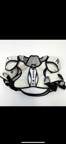 Like New Reebok 5k Pro Shoulder Pads | Senior Medium/Large