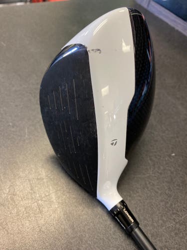 TaylorMade M2 RH R-Flex 10.5 Loft Driver