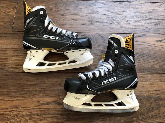 Senior New Bauer Supreme Accel Hockey Skates Regular Width Size 6.5