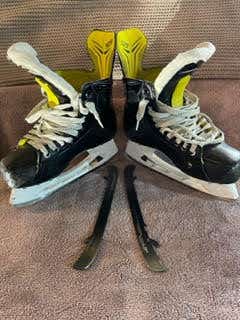 Senior Used Bauer Supreme S29 Hockey Skates Regular Width Size 7