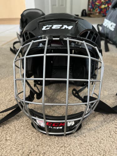 CCM FITLITE FL40 HOCKEY HELMET