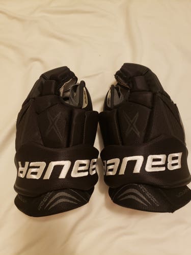 Bauer Vapor X800 Lite Gloves 15" Black Excellent Condition
