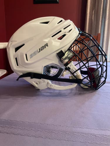 Used Bauer Reakt 150 White Large With CCM FM580 Cage Large