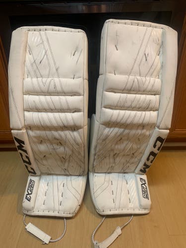 34+1 CCM  Eflex4 Goalie Leg Pads