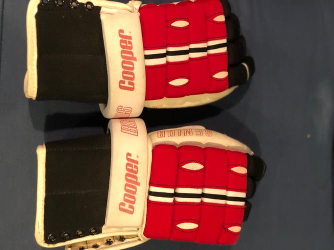 Cooper hockey gloves