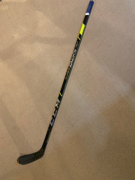 Senior Right Handed P28 Super Tacks AS3 Pro Hockey Stick