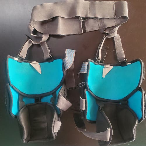 Used Vaughn VE8 pro goalie knee guards