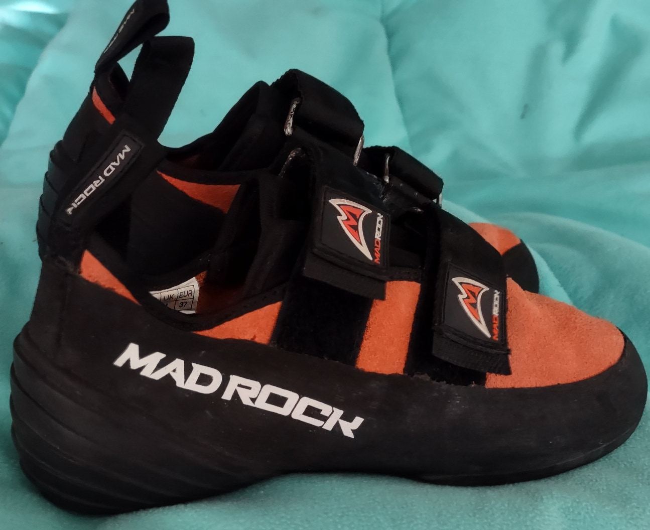 Madrock rock climbing shoes youth  size 13