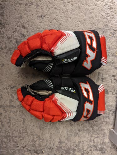 Used CCM Tacks 7092 Gloves 13"