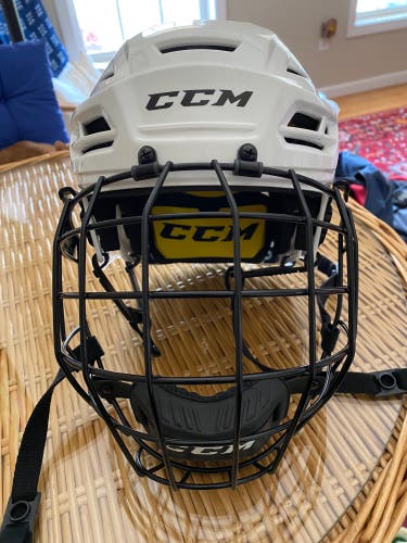 Like New CCM Super Tacks 210 Helmet Cage Combo Medium