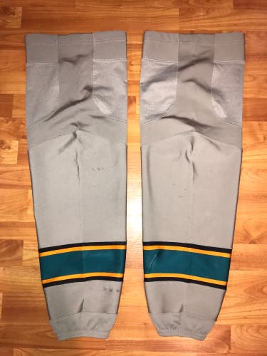 Worcester Sharks XL Socks