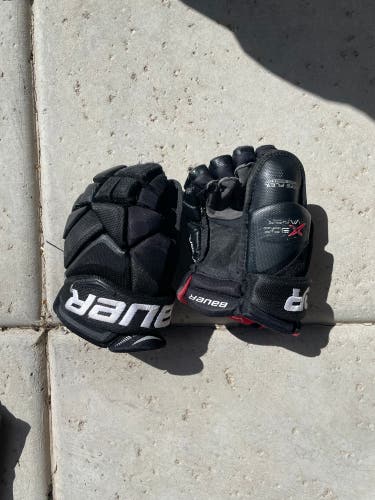 Bauer 10"  Vapor X900 Gloves