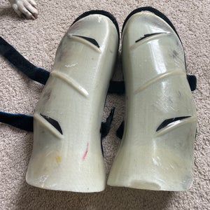 Used Medium Slytech Shin Guard