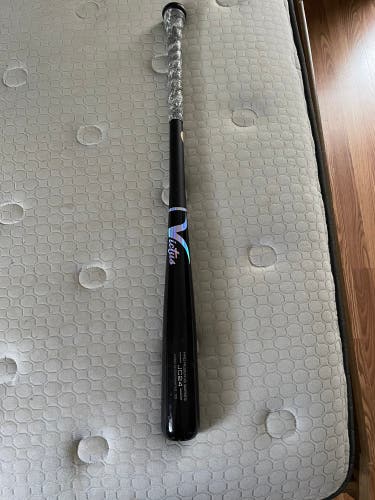 BBCOR Certified Victus (-3) 30 oz 33" Nox Bat
