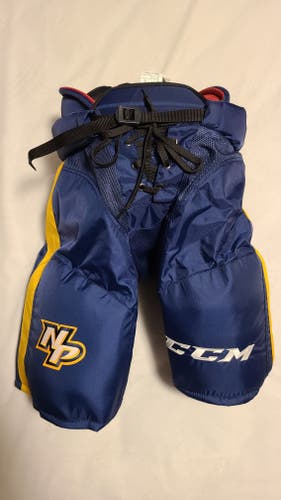 Senior New Nashville Predators Medium CCM HPUCLP Hockey Pants