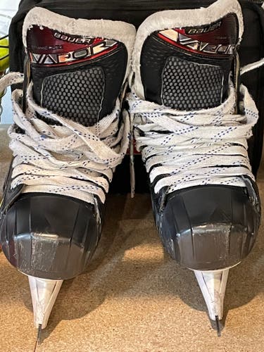 Senior Used Bauer Vapor 2X Pro Hockey Goalie Skates Extra Wide Width Size 6.5
