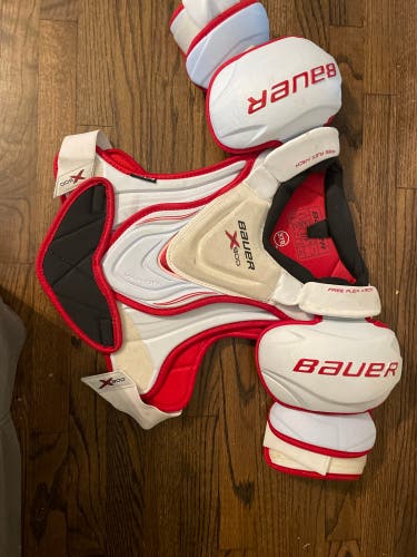 Senior Small Bauer  Vapor X900 Shoulder Pads