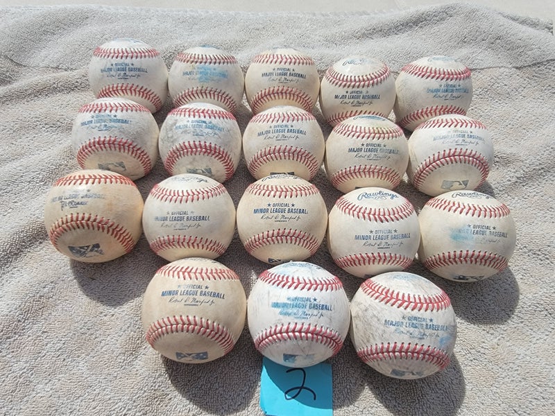 Used Rawlings Official Major League Baseballs 18 Pack