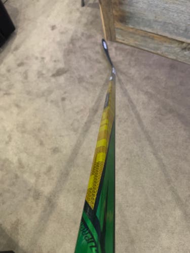 P92 Flex 77 Senior Left Hand Supreme UltraSonic Hockey Stick