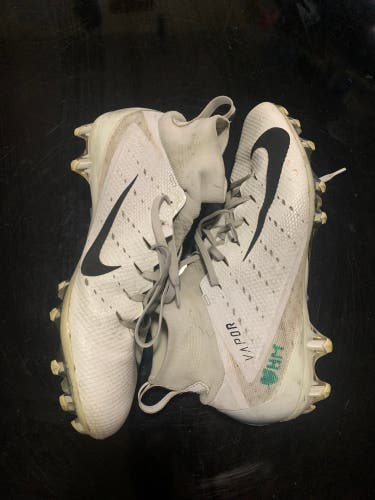 White Adult Size 11.5 (Women's 12.5) Nike Vapor Carbon