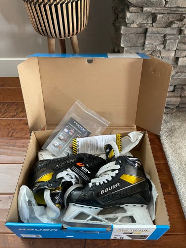 Bauer Regular Width  Size 6 Supreme 3S pro Hockey Goalie Skates