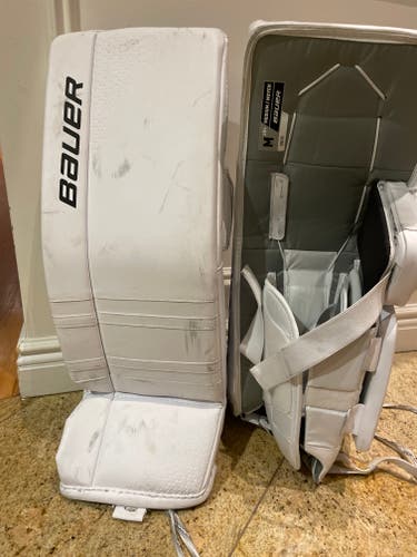Used 28" Bauer Gsx Goalie Leg Pads