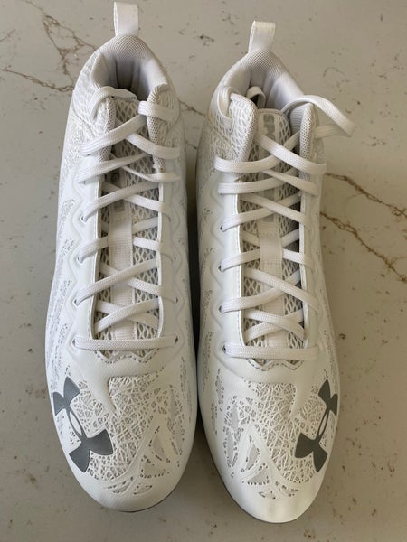 White Adult New Size 9.5 (Women's 10.5) Molded Cleats Under Armour Low Cut Spotlight